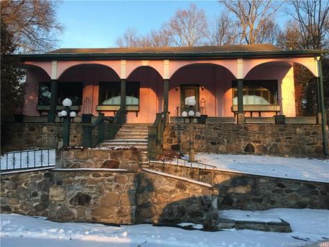 69 Pembroke Road Danbury CT 06811