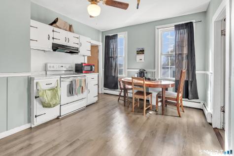 142 Gracey Avenue Meriden CT 06451