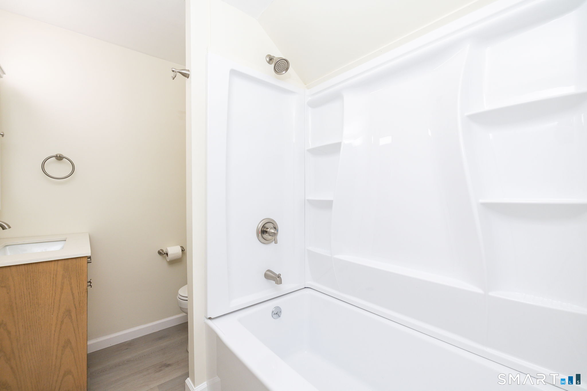 41 Walnut Street Enfield CT 06082
