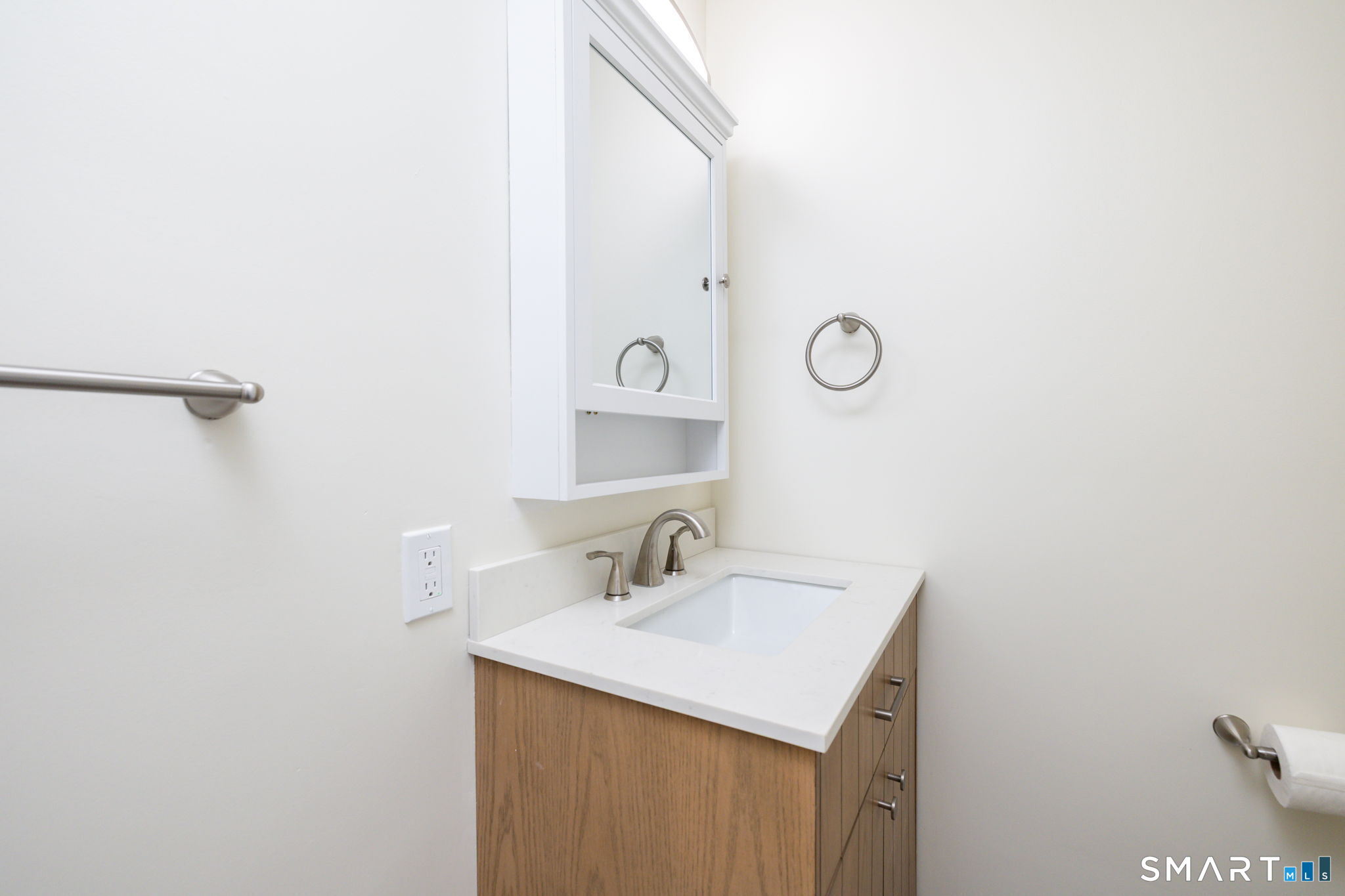41 Walnut Street Enfield CT 06082