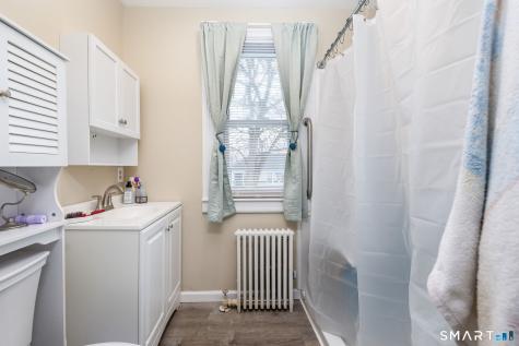 41 Walnut Street Enfield CT 06082