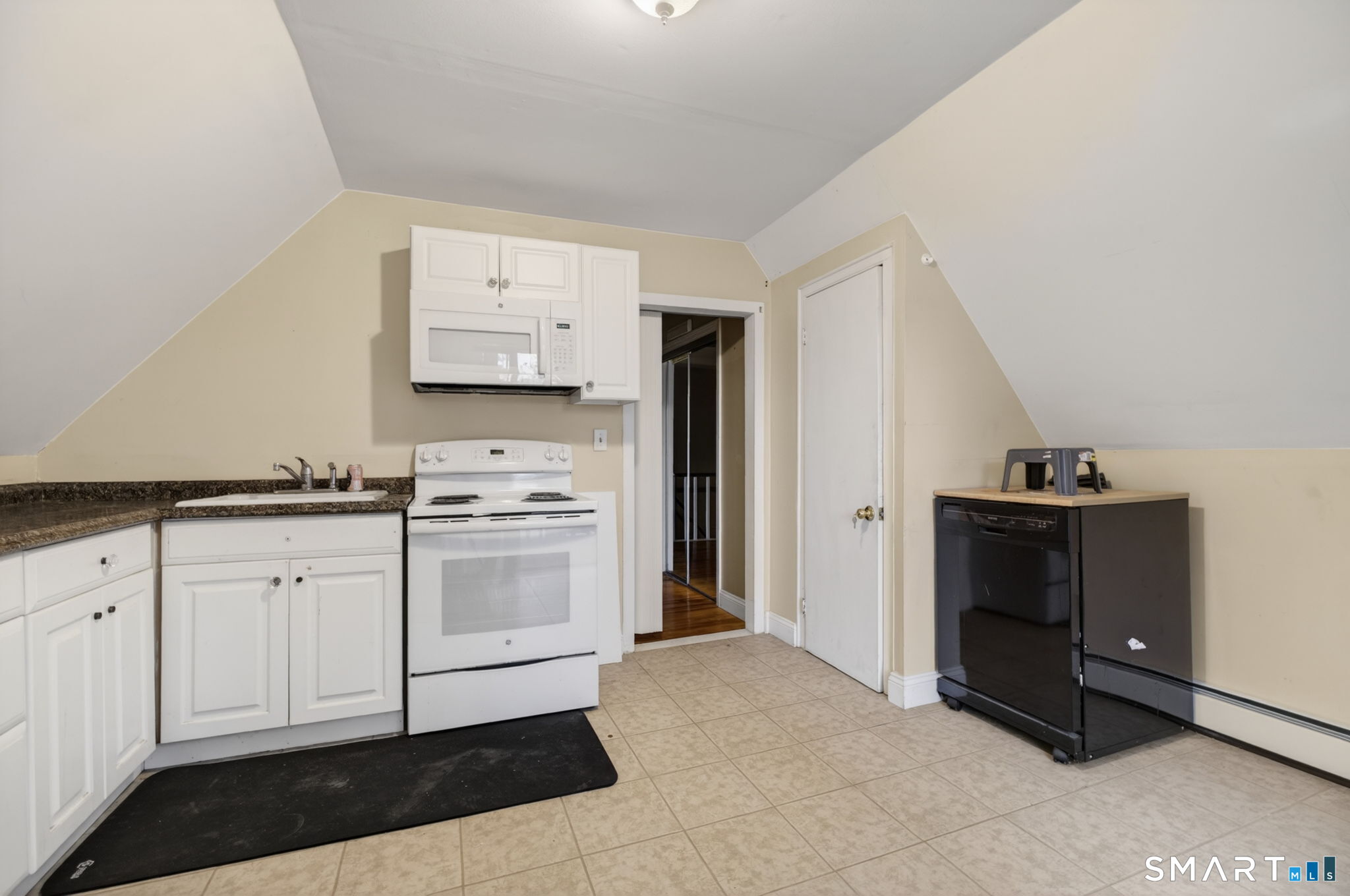 670 Hanover Road Meriden CT 06451