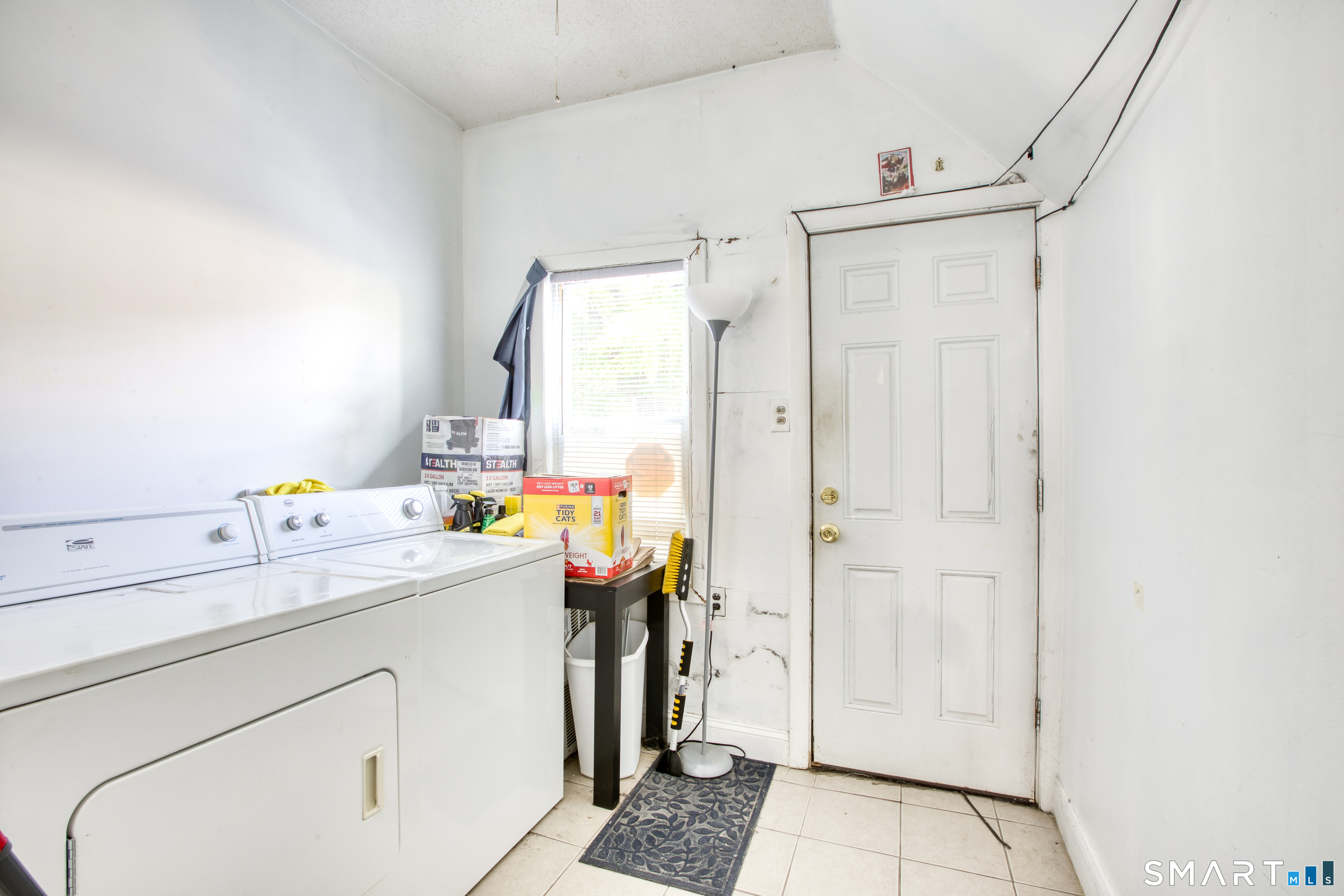 33-35 Amity Street Hartford CT 06106