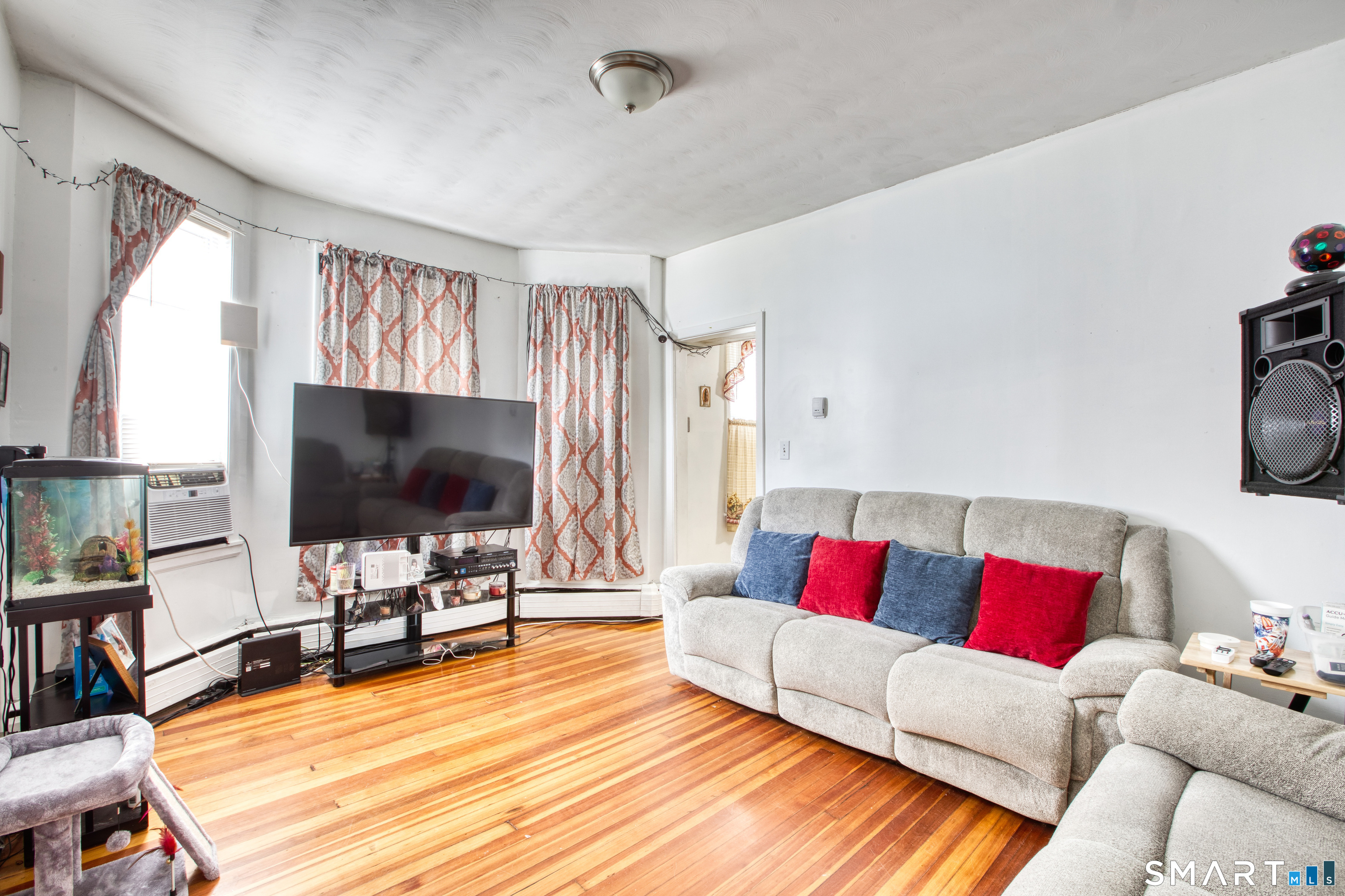 33-35 Amity Street Hartford CT 06106