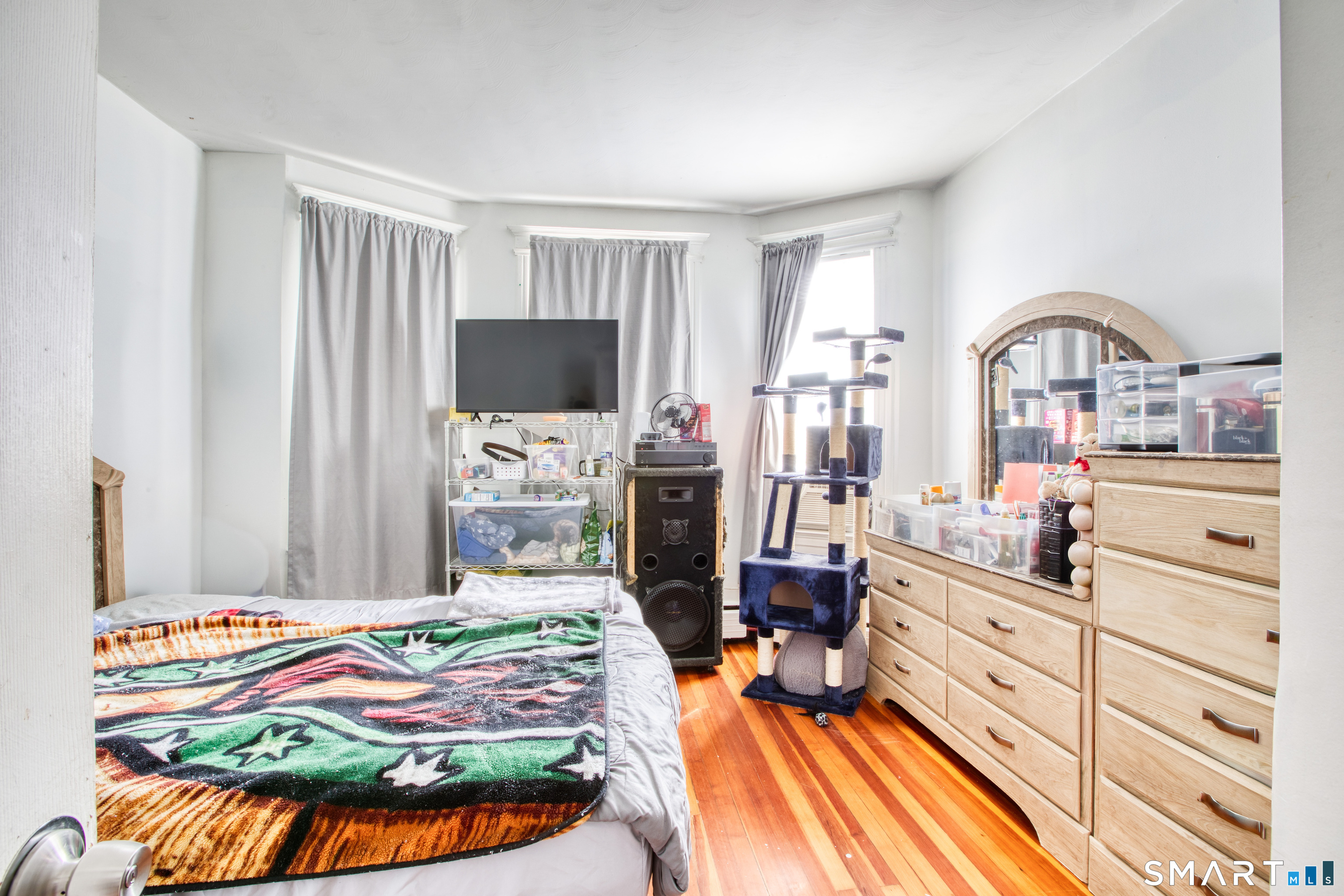 33-35 Amity Street Hartford CT 06106