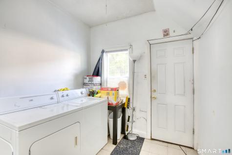33-35 Amity Street Hartford CT 06106