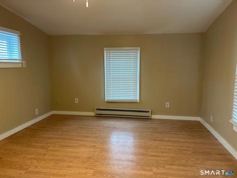 7 Broad Street Norwich CT 06360