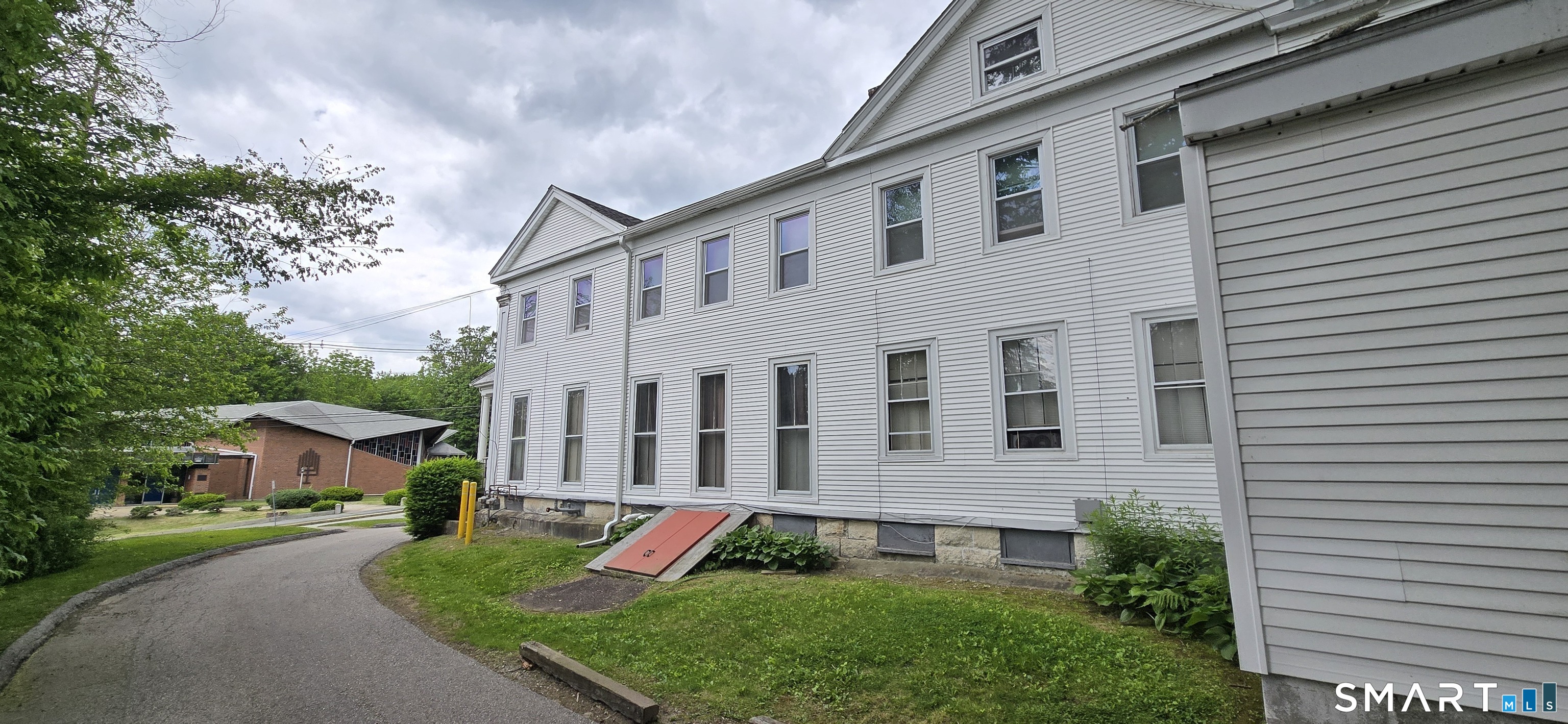7 Broad Street Norwich CT 06360