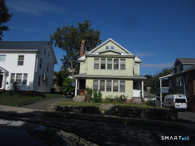 225-227 Beech Street Holyoke MA 01040