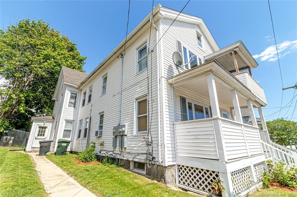 31 Blackhall Street New London CT 06320