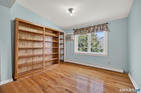 23 Oregon Avenue East Haven CT 06512
