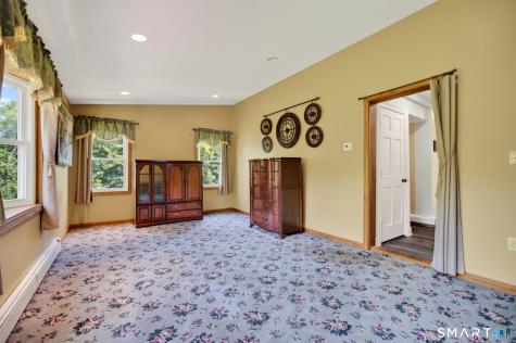 23 Oregon Avenue East Haven CT 06512