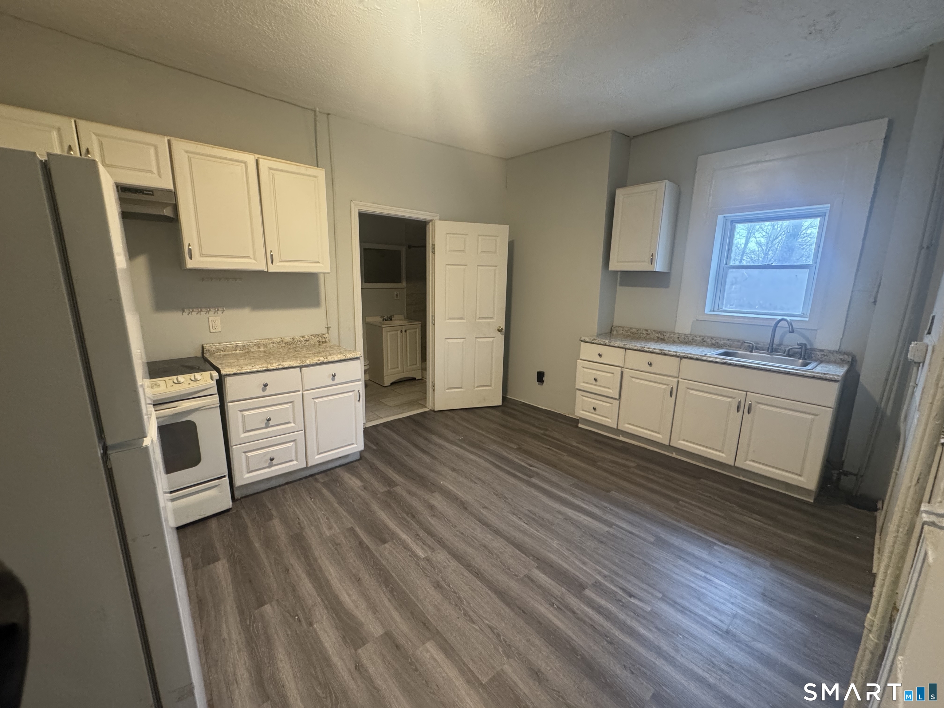 86 Edwards Street Hartford CT 06382