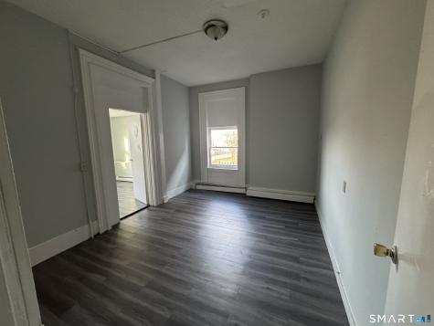86 Edwards Street Hartford CT 06382