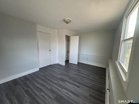 86 Edwards Street Hartford CT 06382