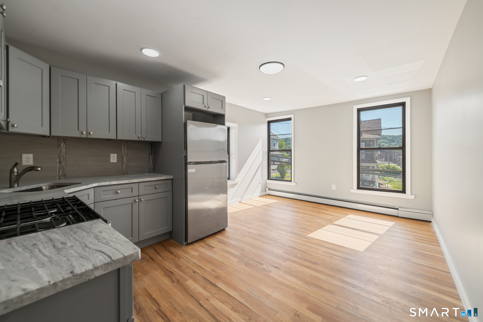 49 Hill Street Waterbury CT 06704