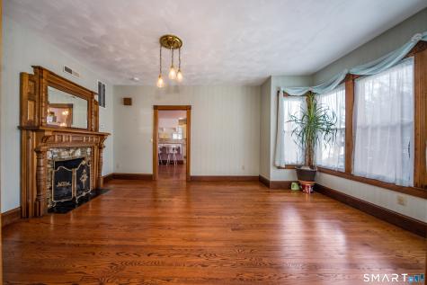 141 West Broad Street Stonington CT 06379