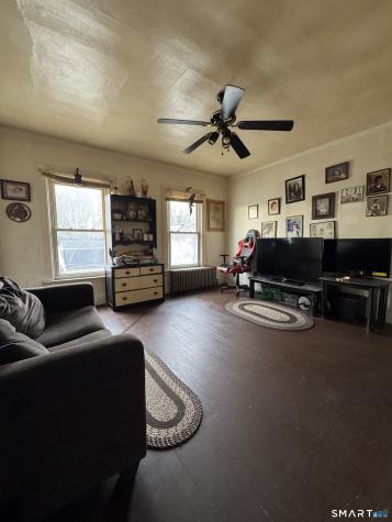 6 Williams Street New London CT 06320