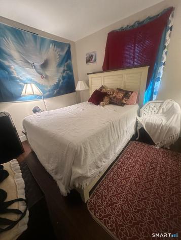 28 Durfey Street Norwich CT 06360