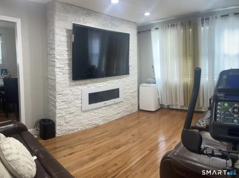 487 Salem Street Bridgeport CT 06606