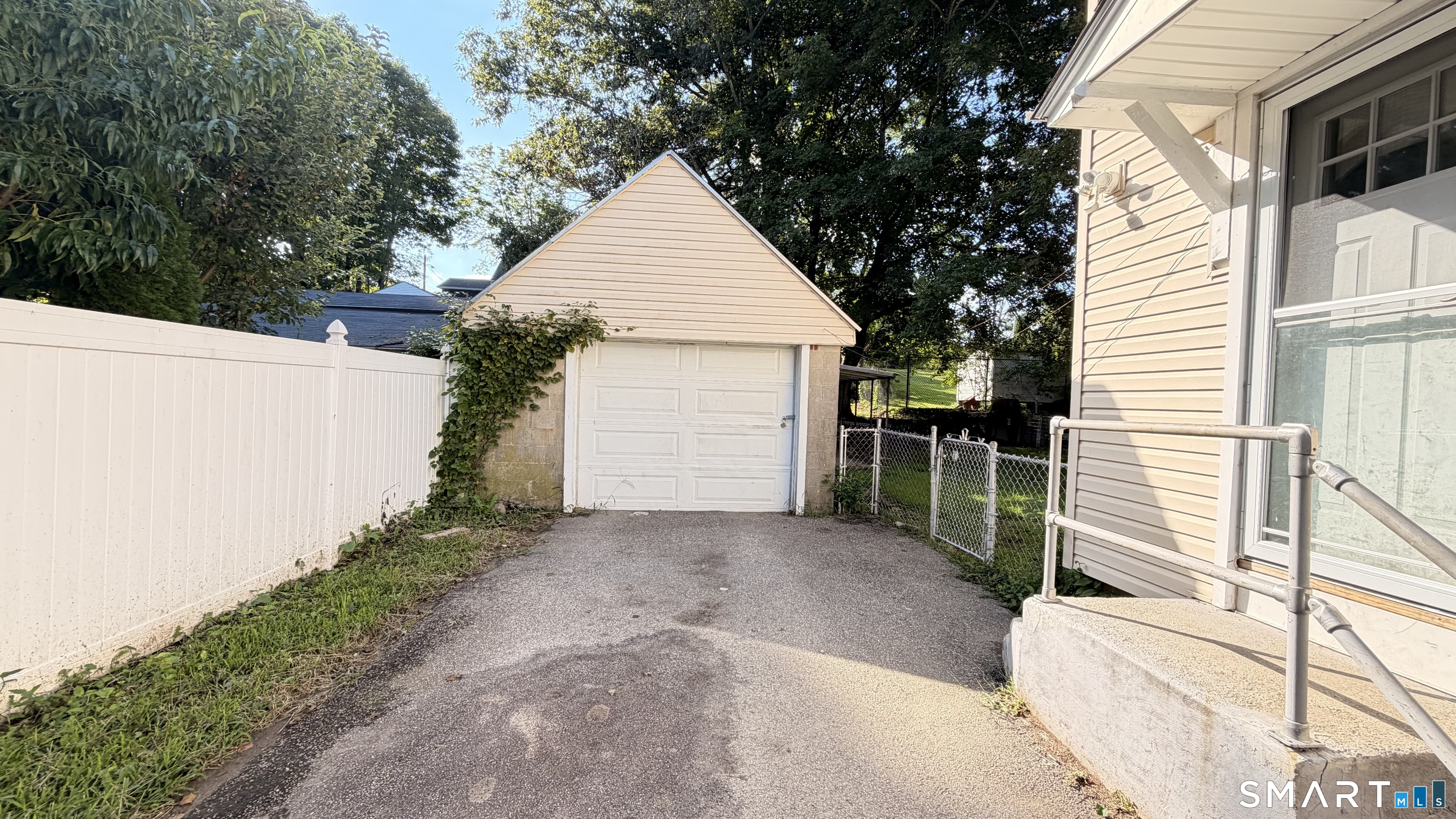 19-21 Quarry Street Norwich CT 06360