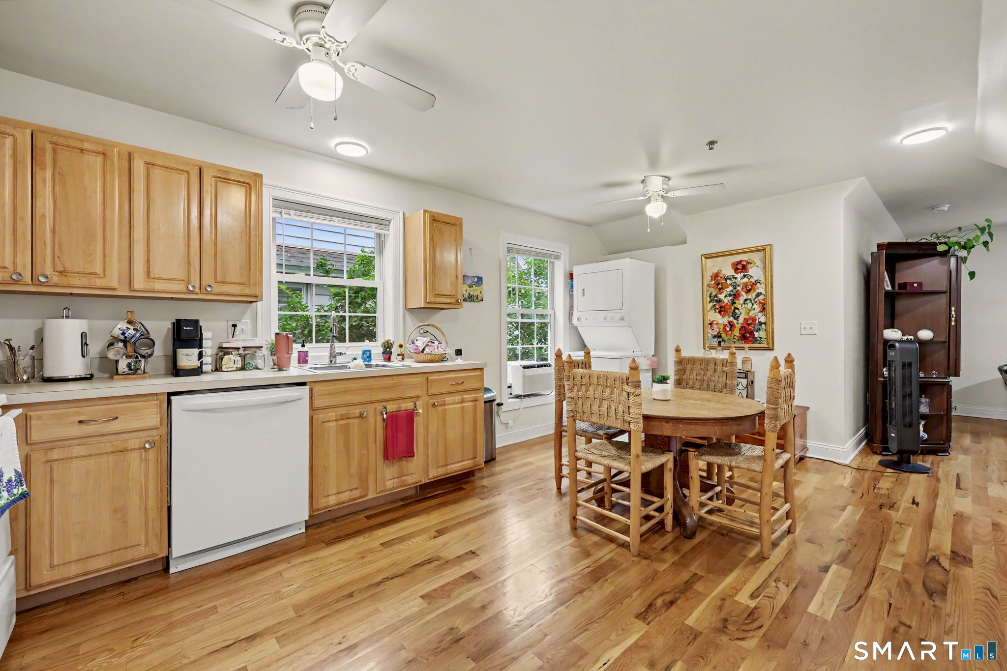 863-865 Brewster Street Bridgeport CT 06605