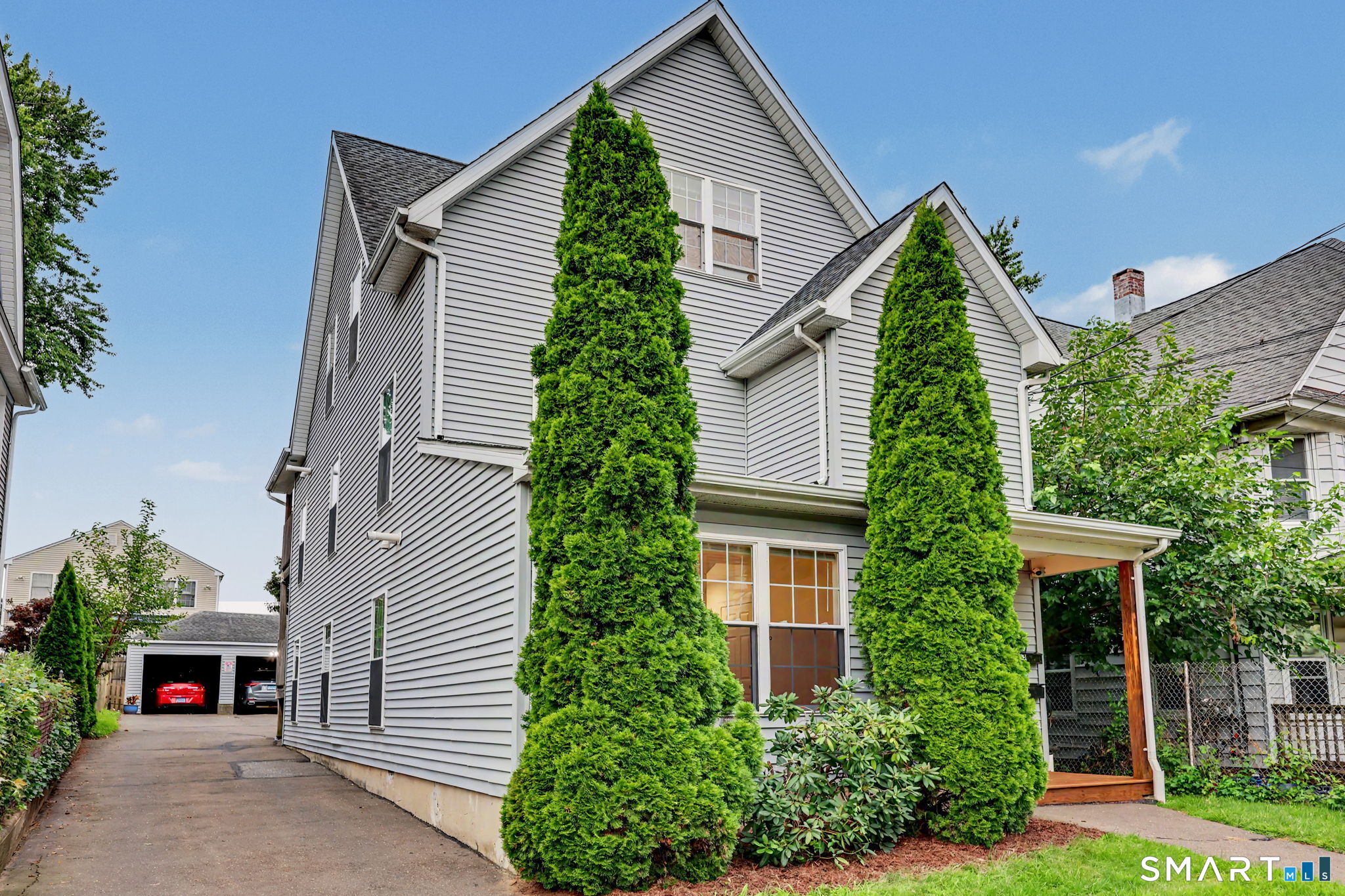 863-865 Brewster Street Bridgeport CT 06605