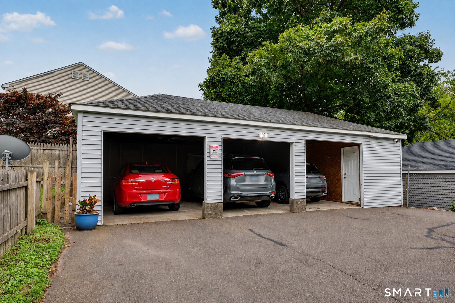 863-865 Brewster Street Bridgeport CT 06605