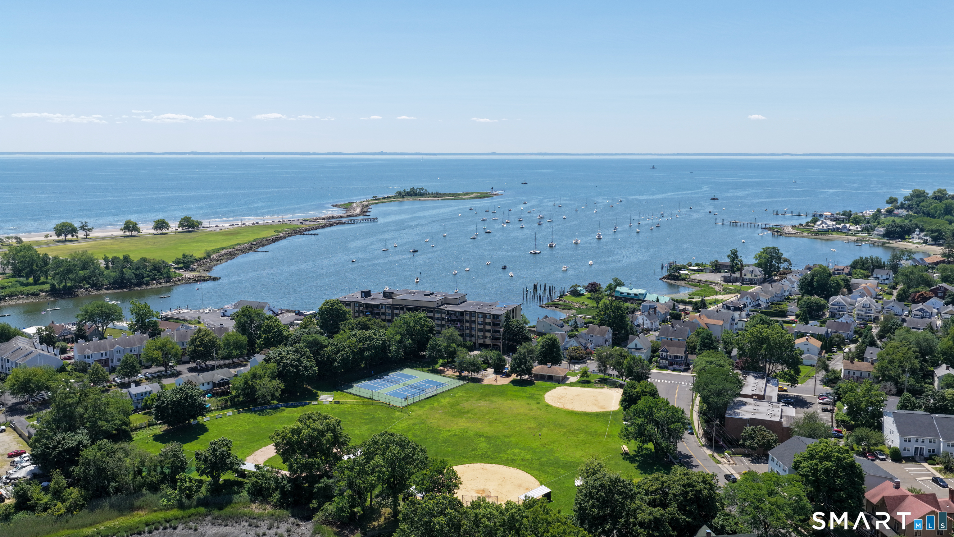 863-865 Brewster Street Bridgeport CT 06605