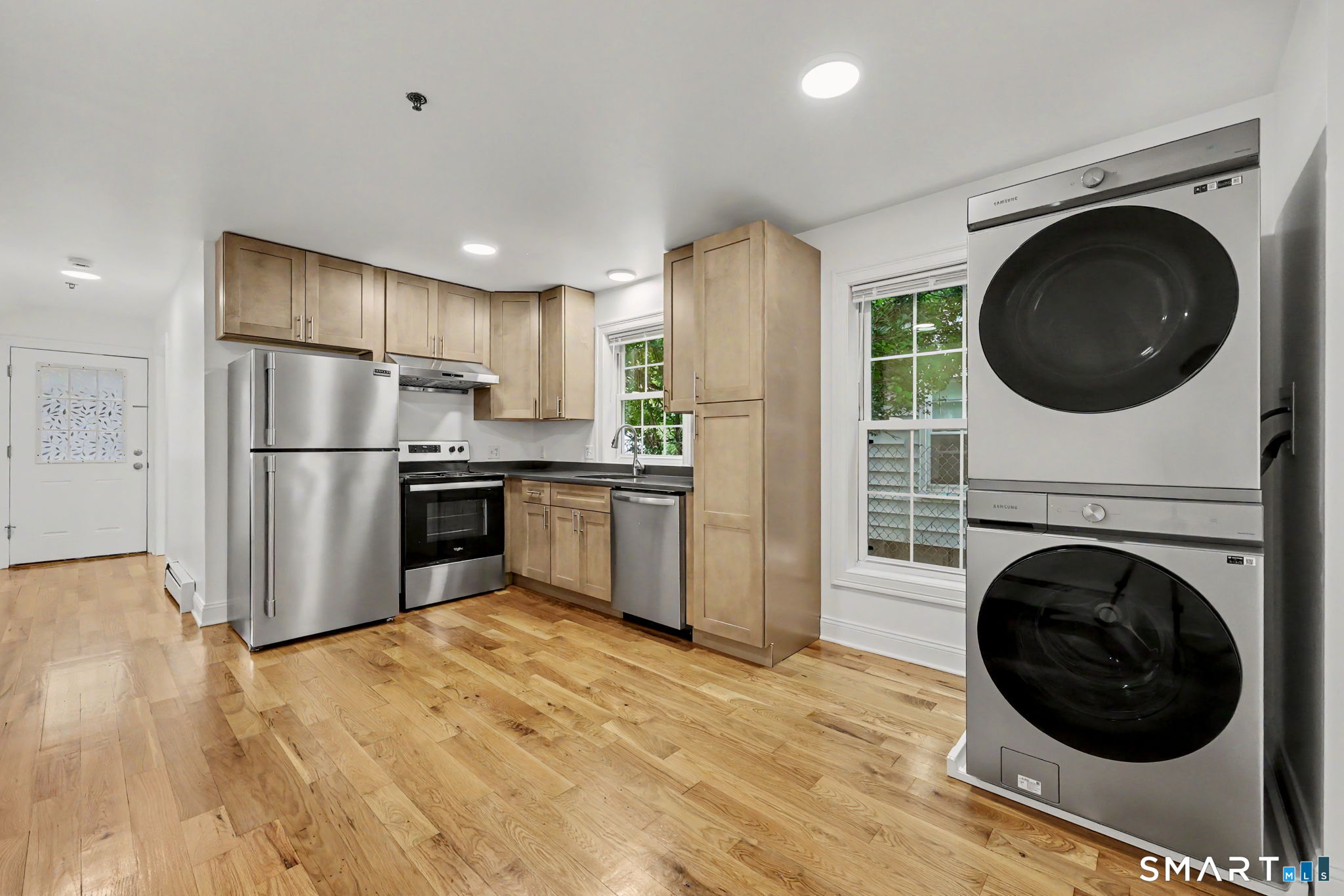 863-865 Brewster Street Bridgeport CT 06605