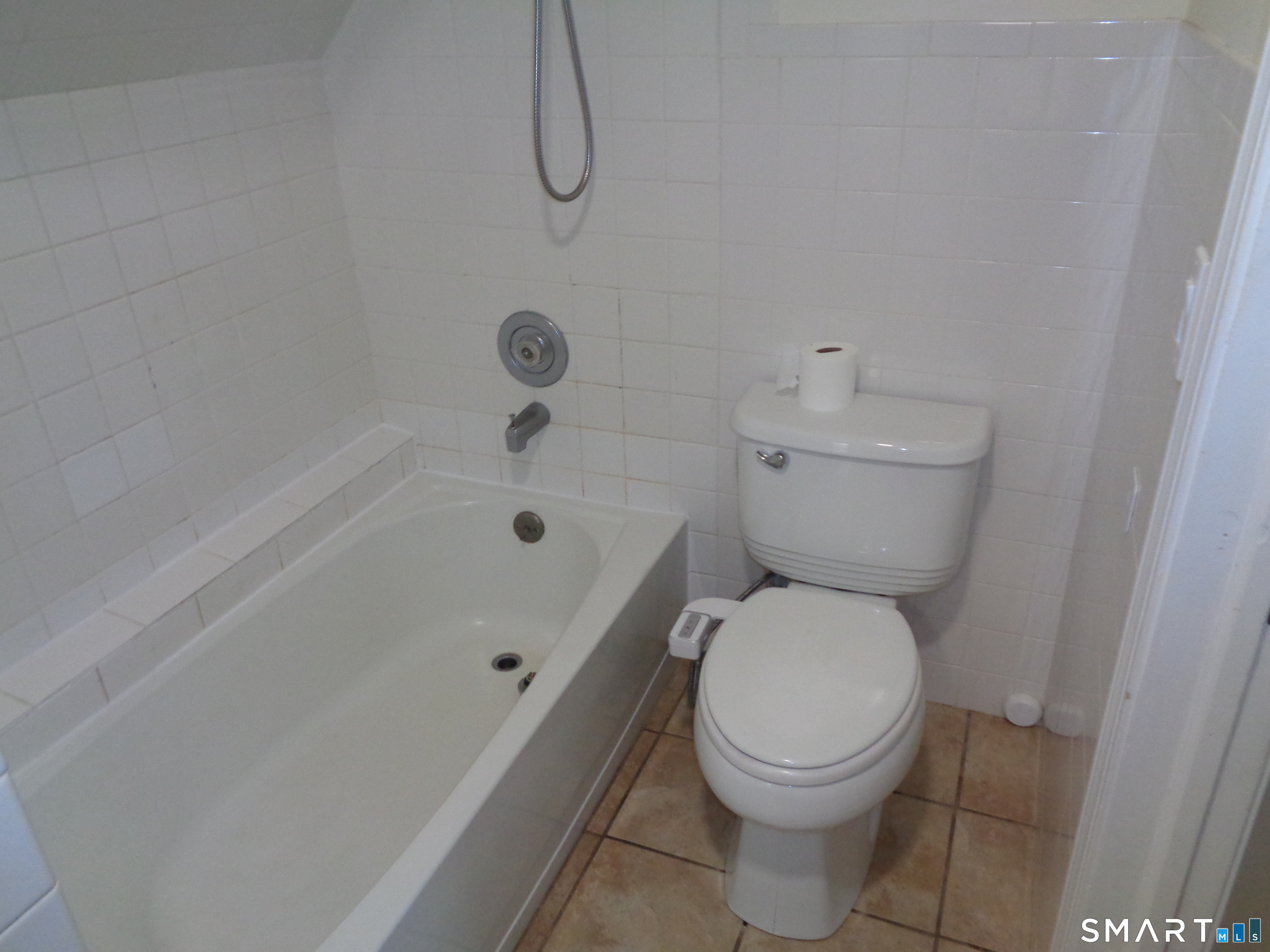 841 Highland Avenue Waterbury CT 06708