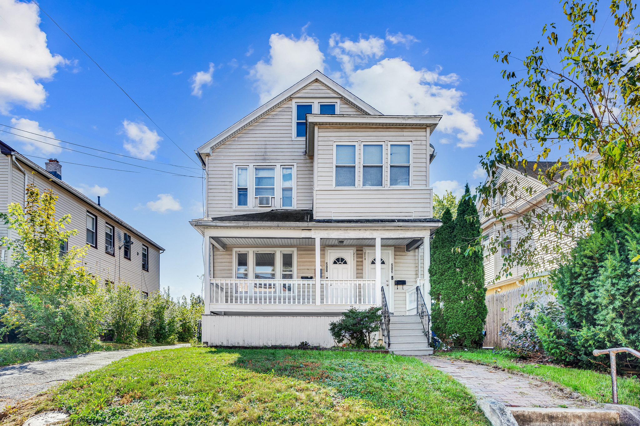 211 Holcomb Street Hartford CT 06112
