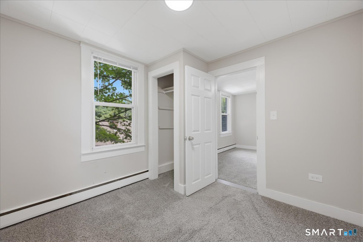 371 Laurel Hill Avenue Norwich CT 06360