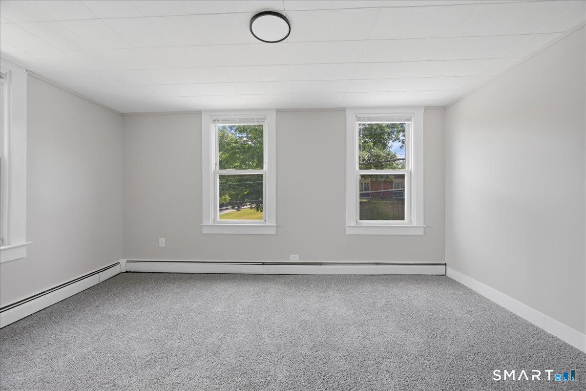 371 Laurel Hill Avenue Norwich CT 06360