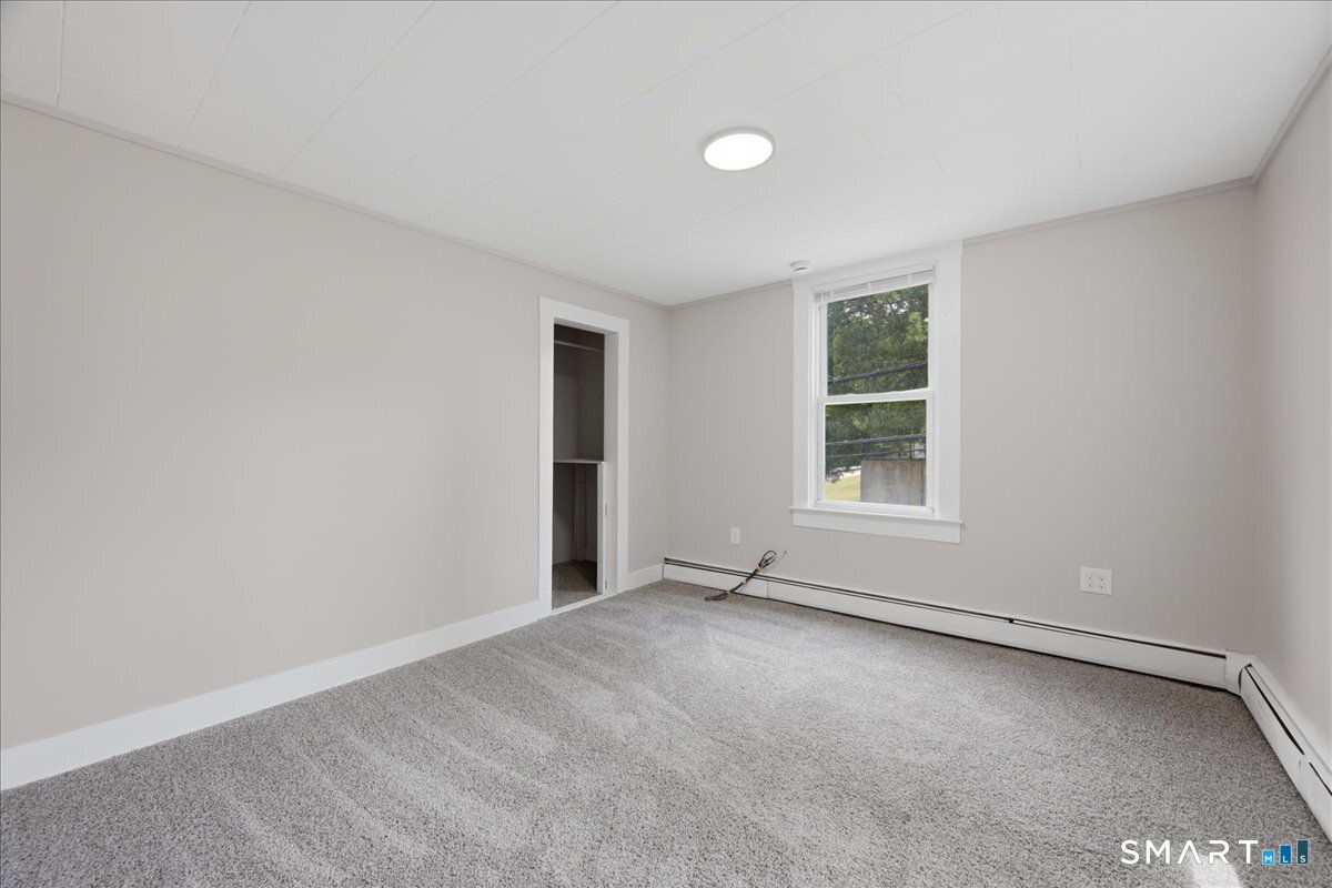 371 Laurel Hill Avenue Norwich CT 06360
