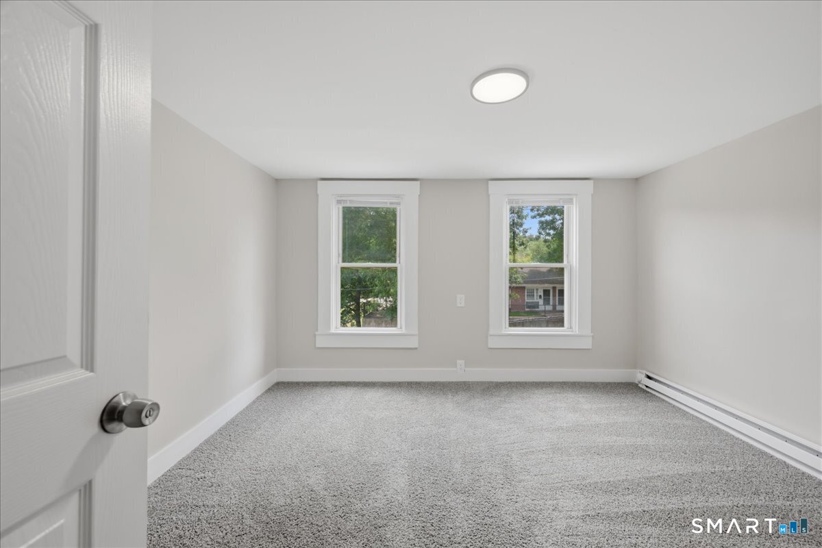 371 Laurel Hill Avenue Norwich CT 06360