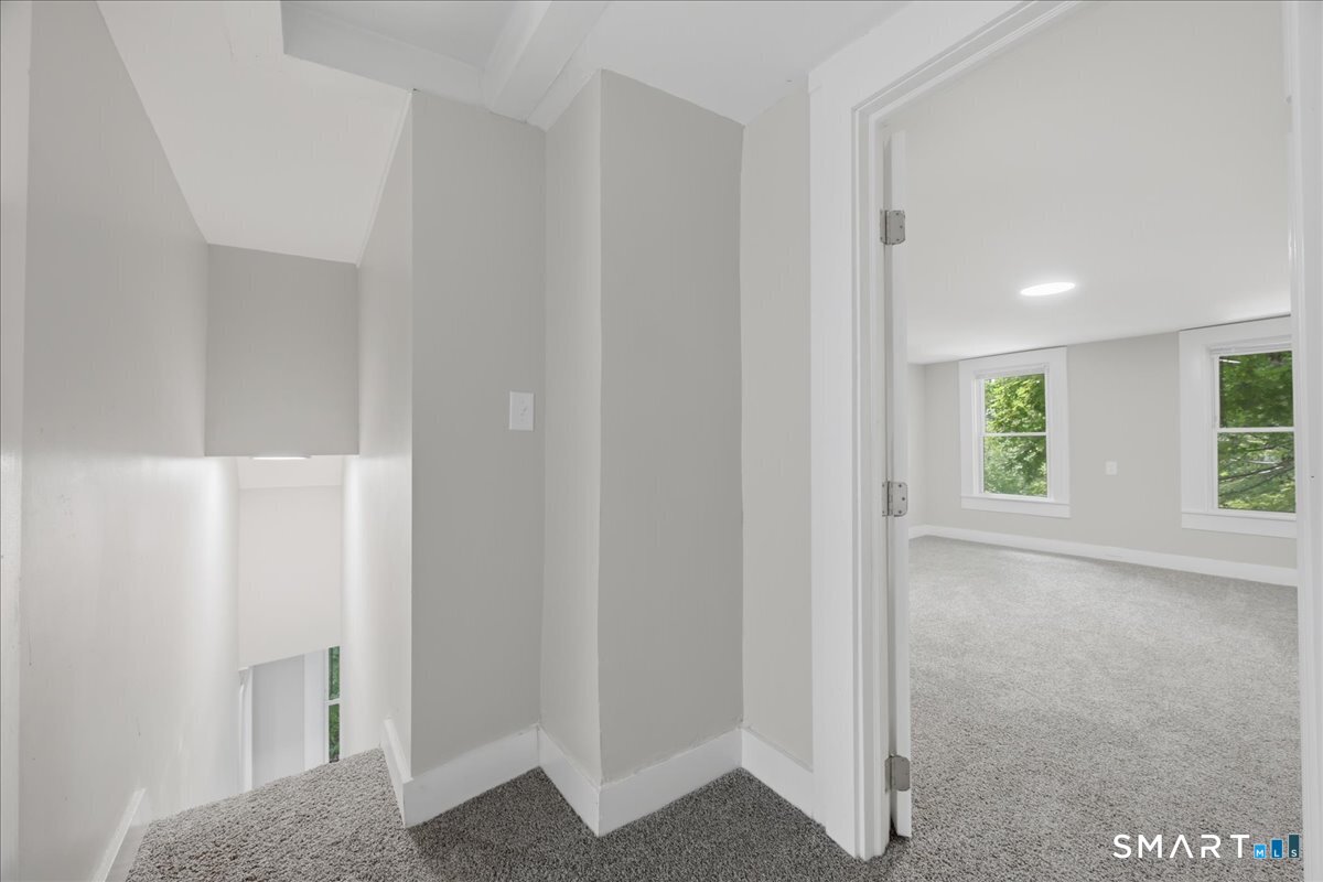 371 Laurel Hill Avenue Norwich CT 06360
