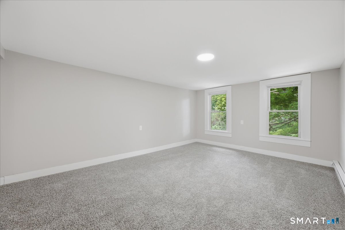 371 Laurel Hill Avenue Norwich CT 06360