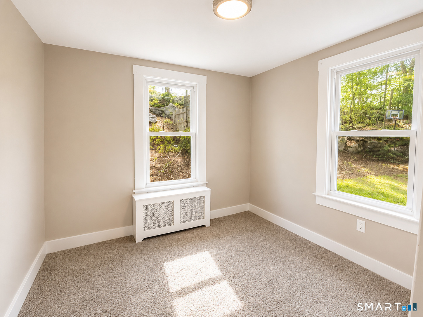 371 Laurel Hill Avenue Norwich CT 06360