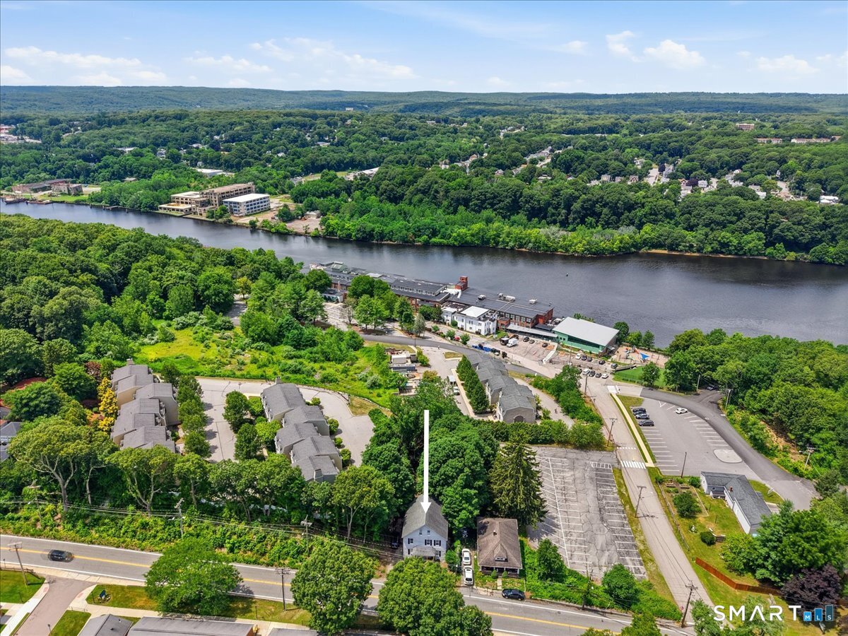 371 Laurel Hill Avenue Norwich CT 06360