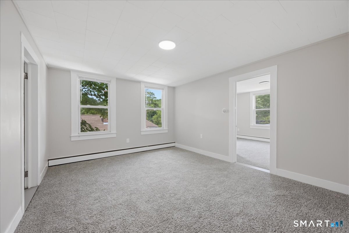 371 Laurel Hill Avenue Norwich CT 06360