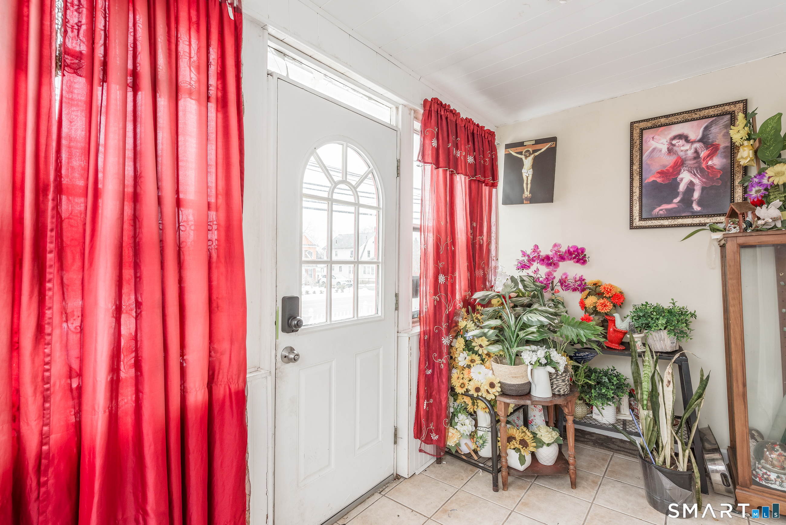 816 Burnside Avenue East Hartford CT 06108