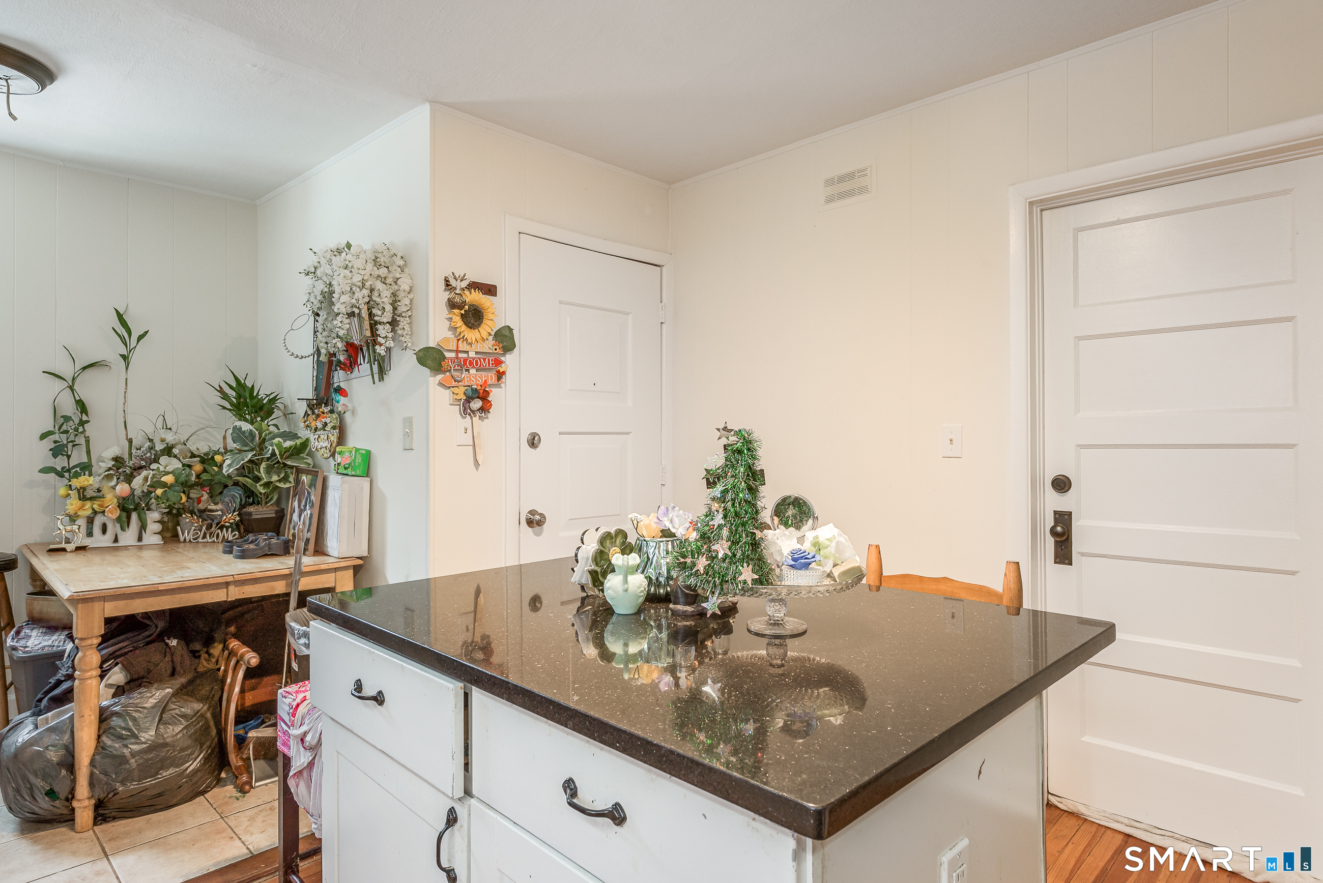 816 Burnside Avenue East Hartford CT 06108