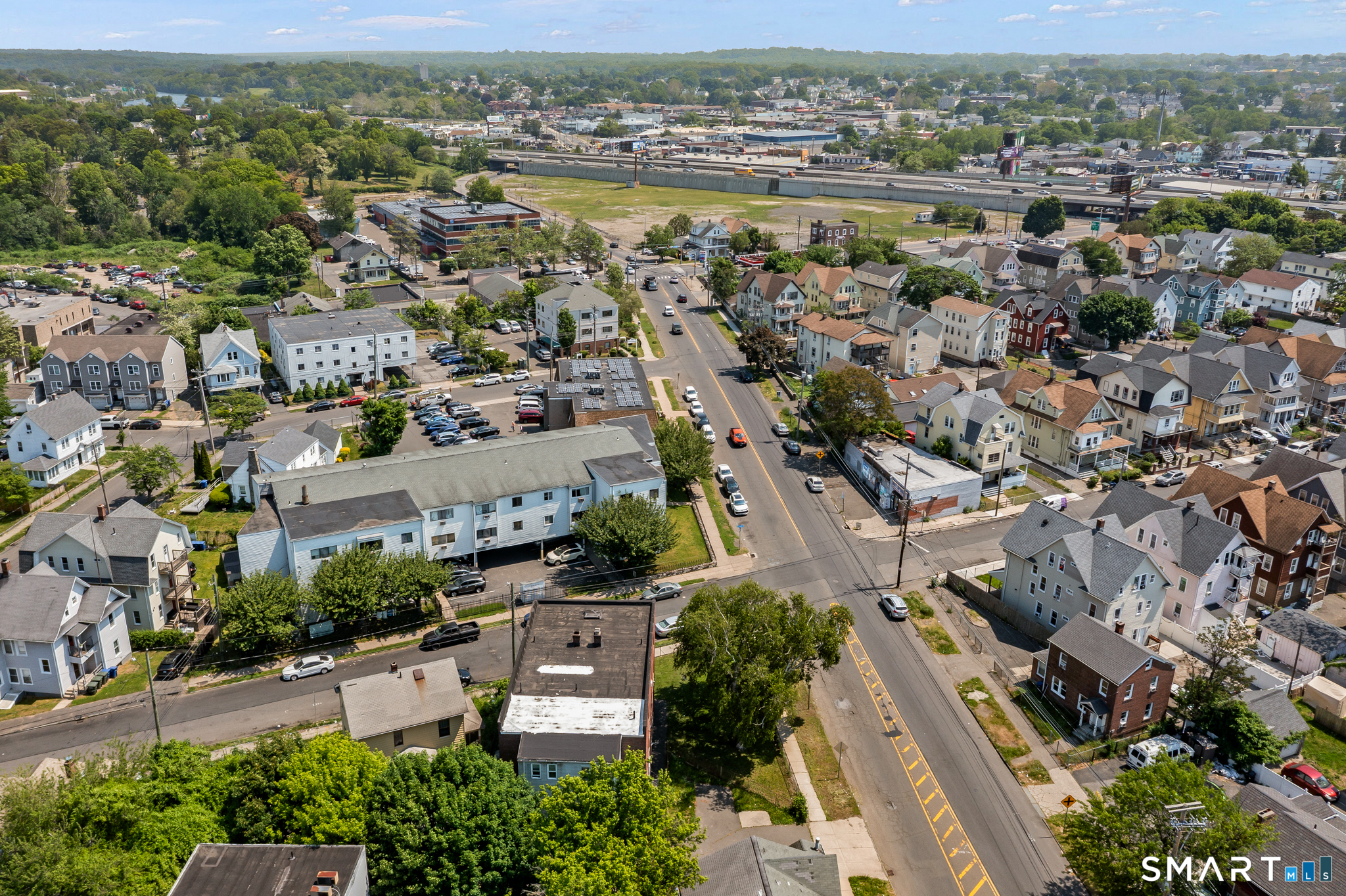 305 Parrott Avenue Bridgeport CT 06606