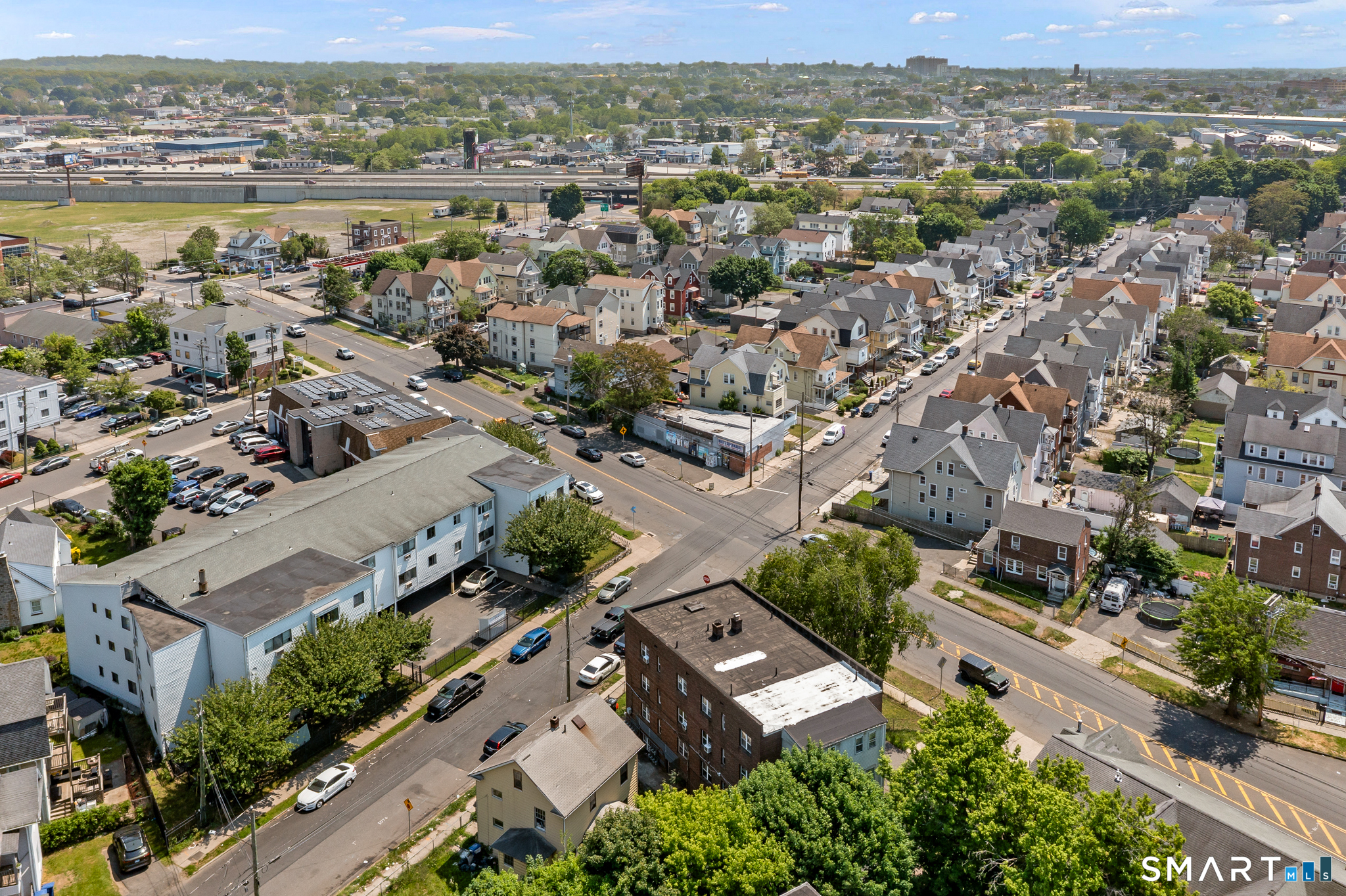 305 Parrott Avenue Bridgeport CT 06606