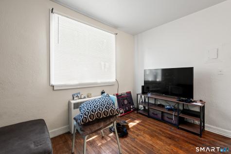 305 Parrott Avenue Bridgeport CT 06606
