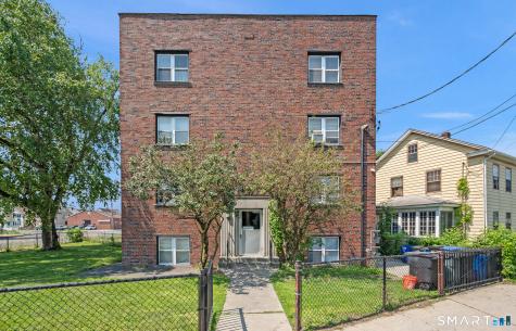 305 Parrott Avenue Bridgeport CT 06606