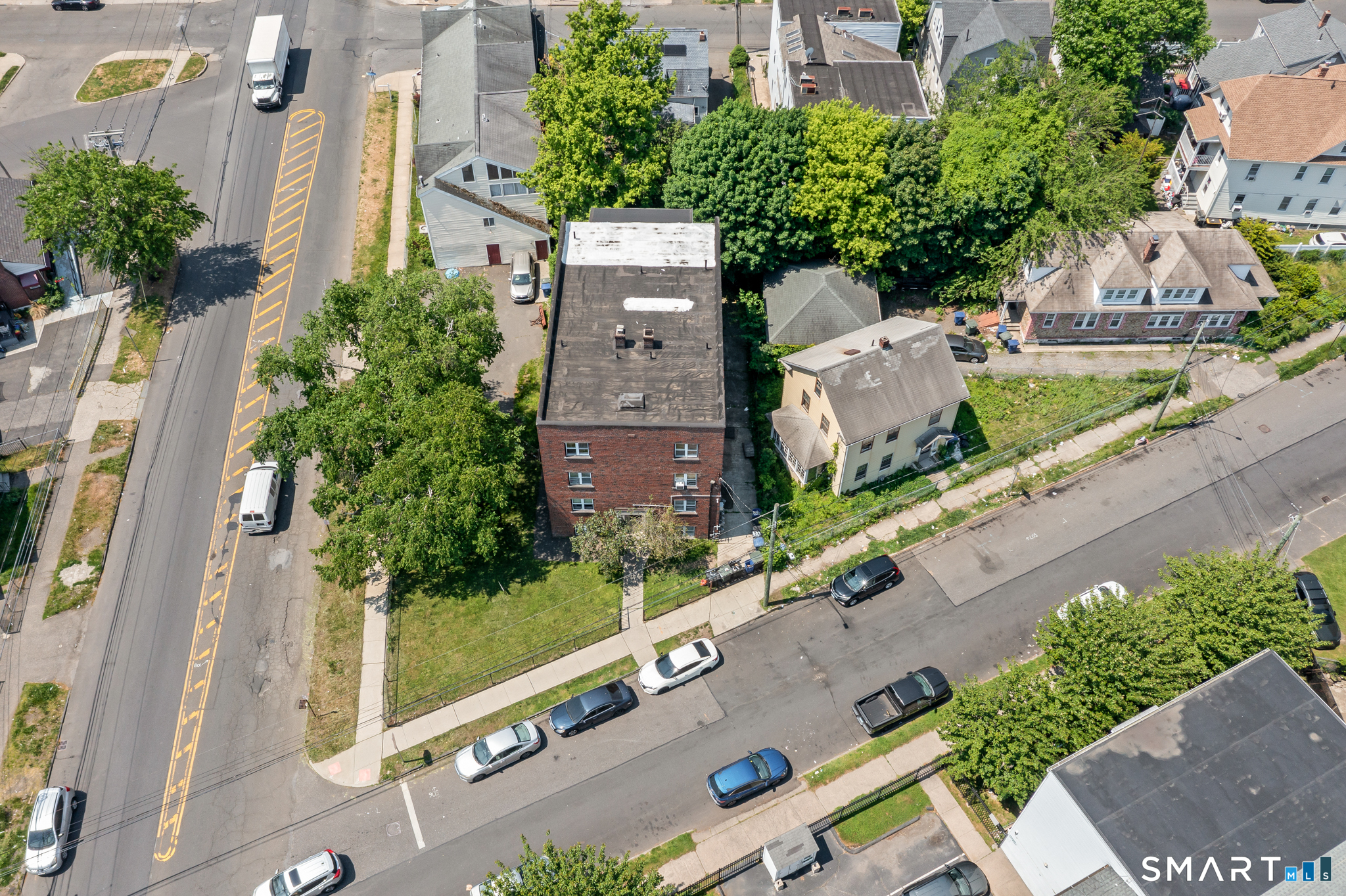 305 Parrott Avenue Bridgeport CT 06606