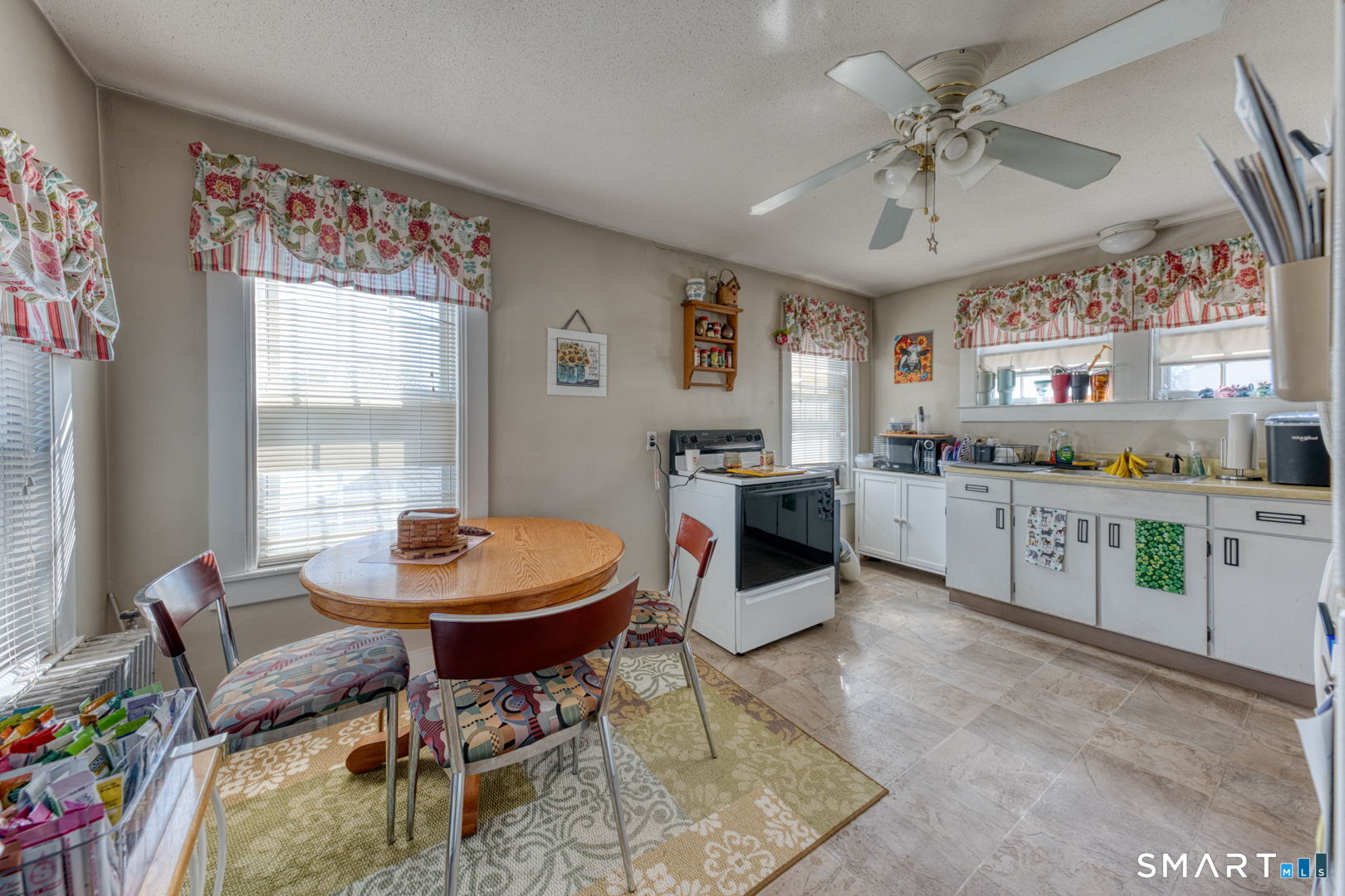 90-92 Main Street South Windsor CT 06074