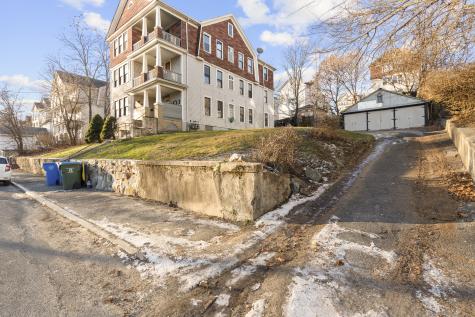 141 Draher Avenue Waterbury CT 06708